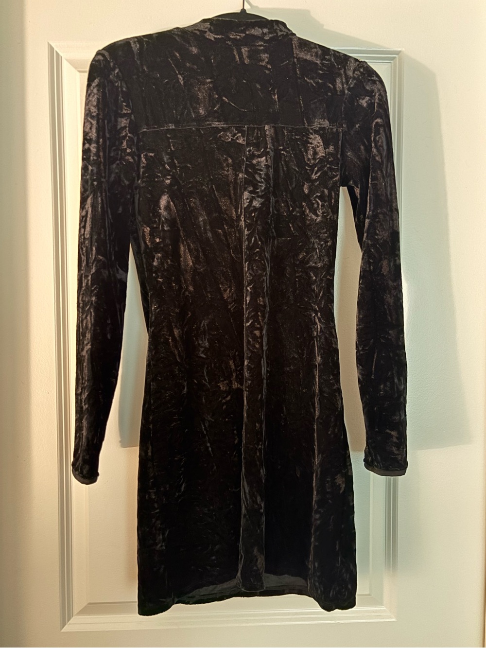 Fitted Velvet Black Dress